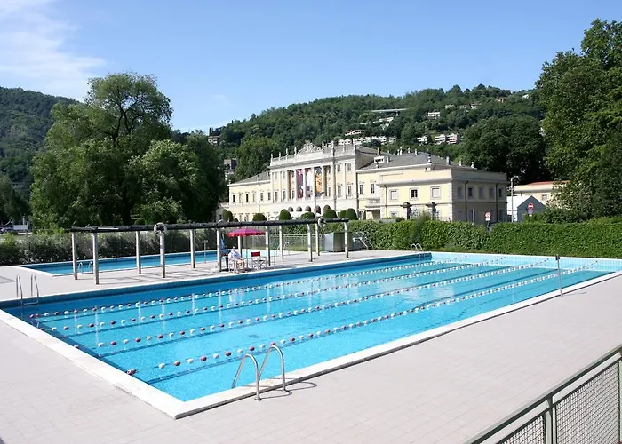 Delightful A Few Steps From Port Como